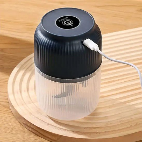Hachoir electrique chargement usb cable planche bois
